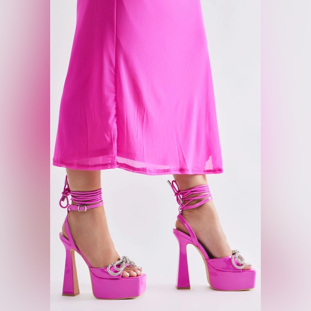 Platform Embellished Bow Heels- Fuchsia